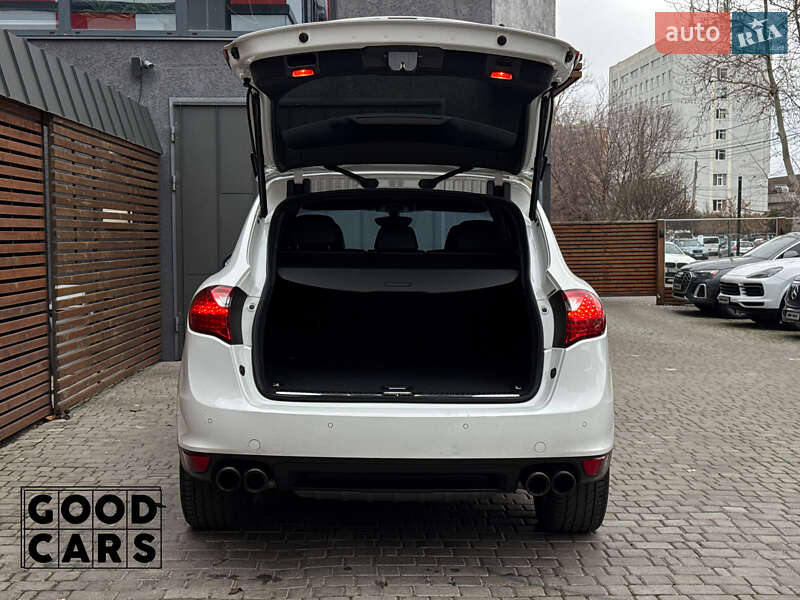 Внедорожник / Кроссовер Porsche Cayenne 2013 в Одессе