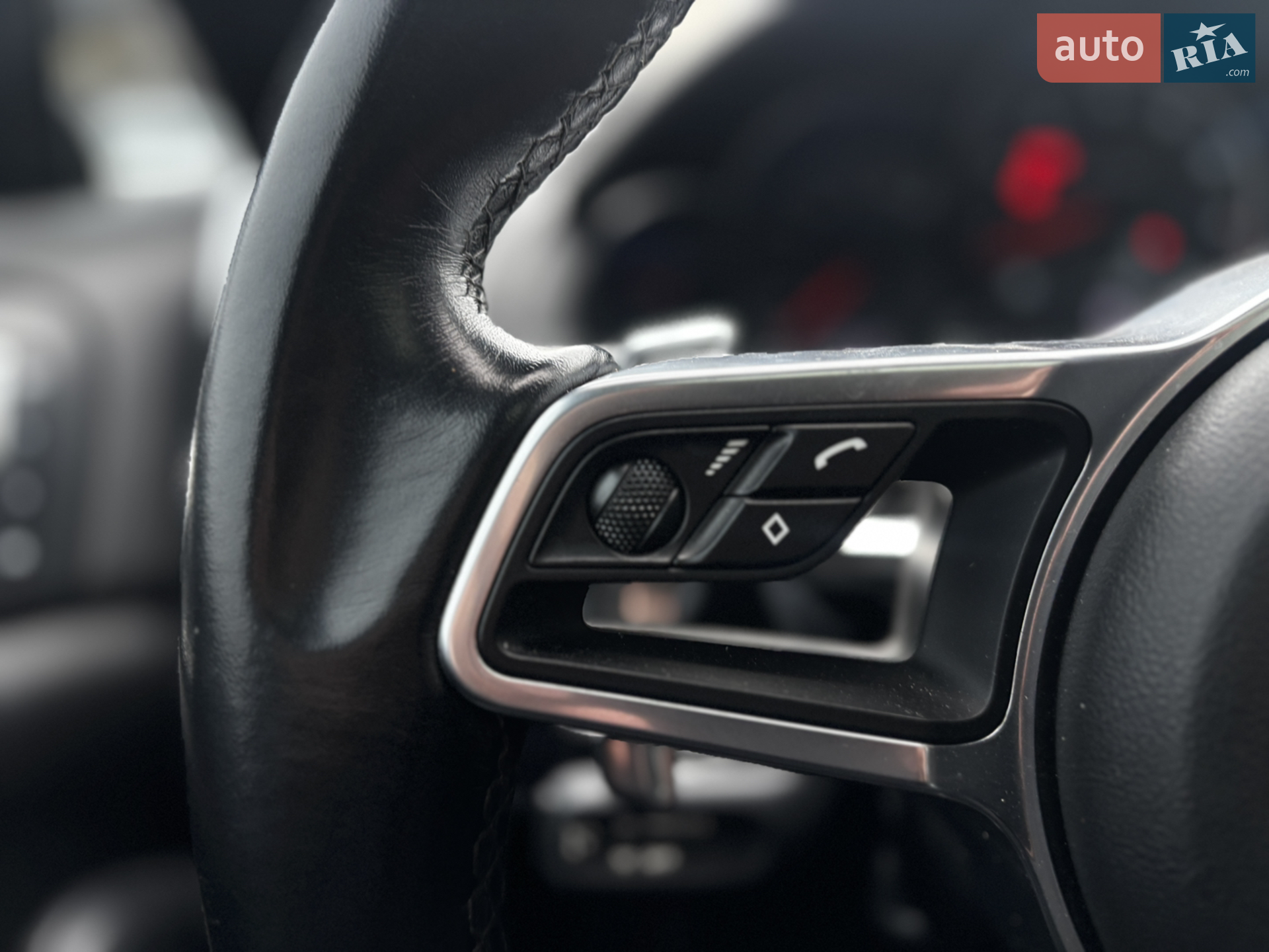 2016 Porsche Cayenne - мініатюра 19