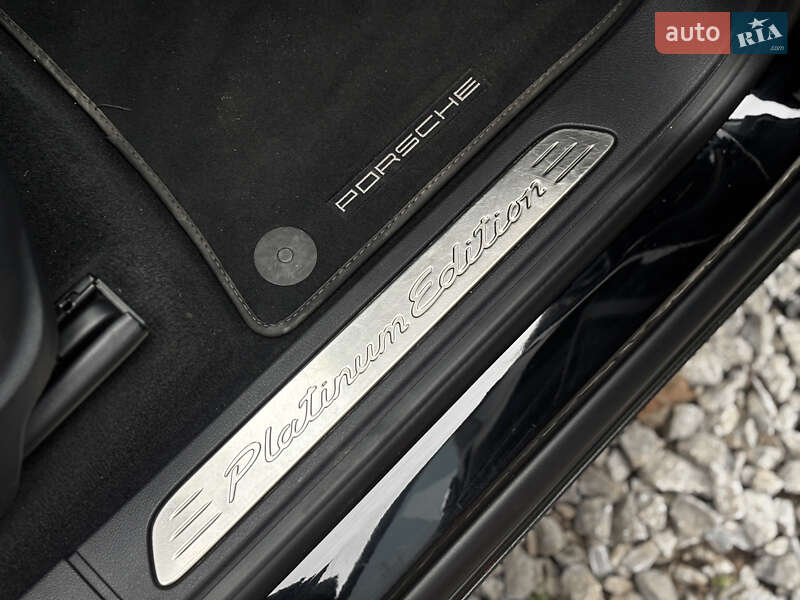 Внедорожник / Кроссовер Porsche Cayenne 2016 в Львове фото 40 Внедорожник / Кроссовер Porsche Cayenne 2016 в Львове