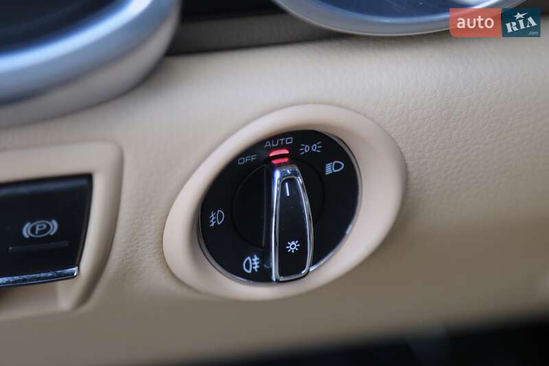 Внедорожник / Кроссовер Porsche Cayenne 2016 в Харькове