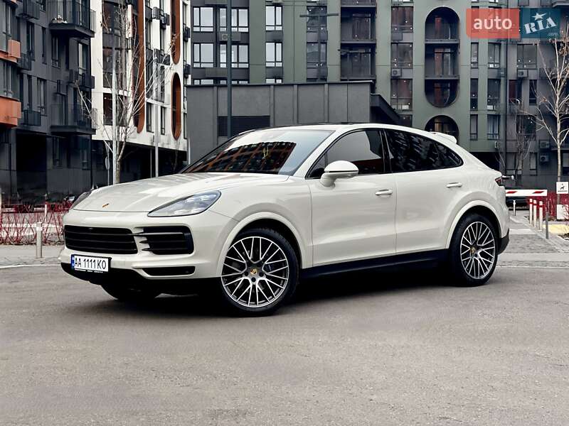 Внедорожник / Кроссовер Porsche Cayenne 2021 в Киеве