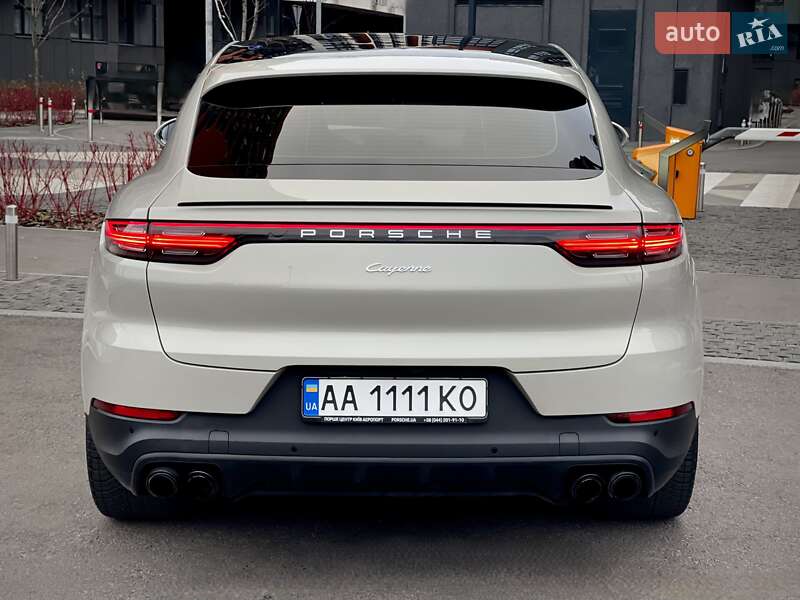Внедорожник / Кроссовер Porsche Cayenne 2021 в Киеве