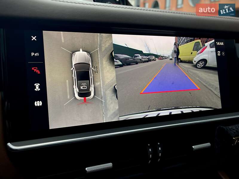 Внедорожник / Кроссовер Porsche Cayenne 2021 в Киеве