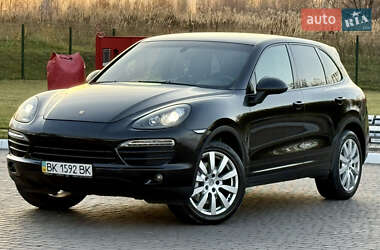 Внедорожник / Кроссовер Porsche Cayenne 2011 в Ровно