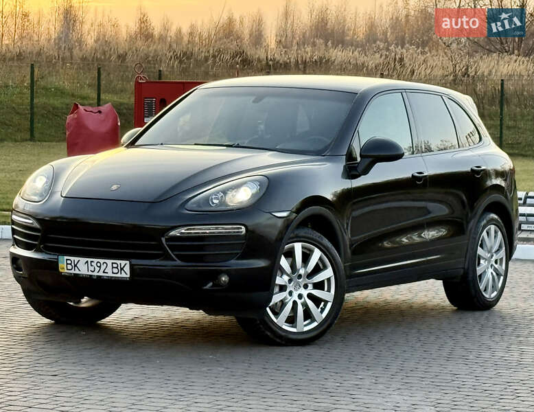 Porsche Cayenne 2011 Porsche Cayenne 2011