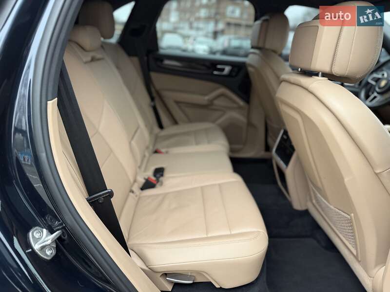Внедорожник / Кроссовер Porsche Cayenne 2018 в Киеве фото 34 Внедорожник / Кроссовер Porsche Cayenne 2018 в Киеве