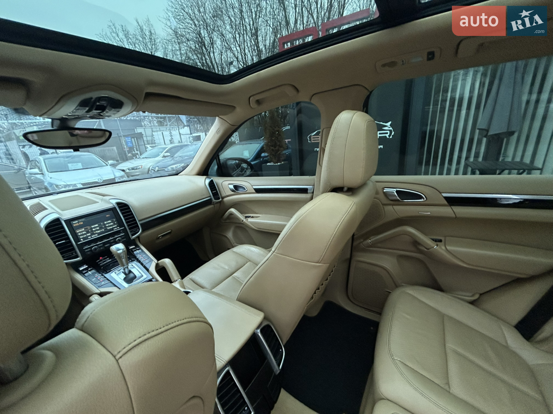 2010 Porsche Cayenne - мініатюра 27