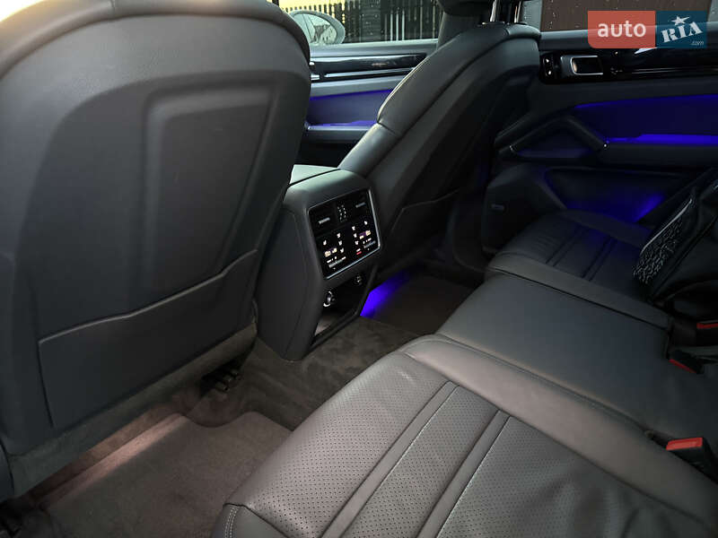 Внедорожник / Кроссовер Porsche Cayenne 2019 в Львове фото 13 Внедорожник / Кроссовер Porsche Cayenne 2019 в Львове