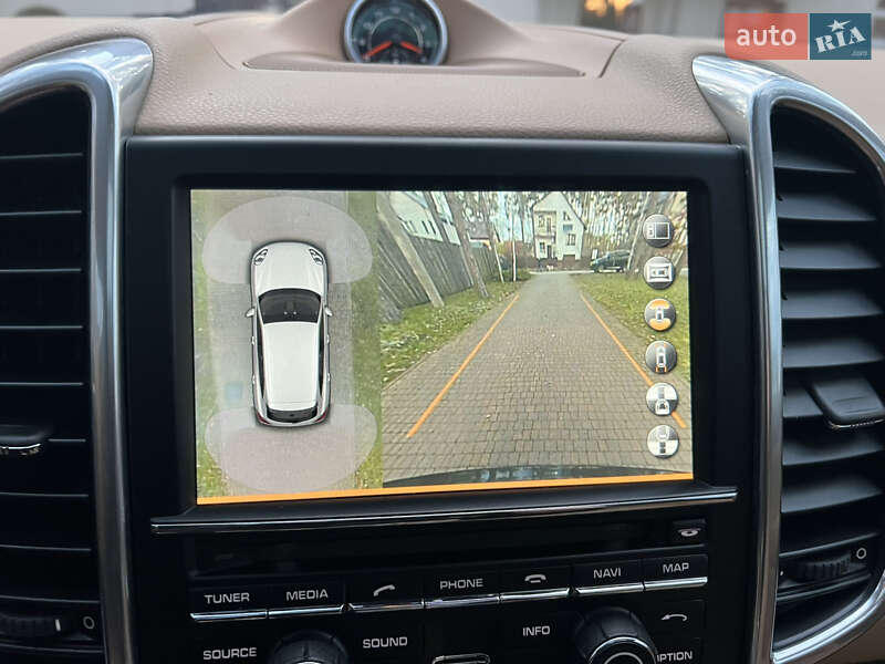 Внедорожник / Кроссовер Porsche Cayenne 2015 в Киеве фото 51 Внедорожник / Кроссовер Porsche Cayenne 2015 в Киеве