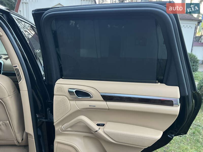 Внедорожник / Кроссовер Porsche Cayenne 2015 в Киеве фото 73 Внедорожник / Кроссовер Porsche Cayenne 2015 в Киеве