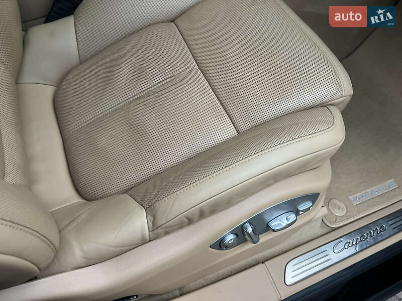 Внедорожник / Кроссовер Porsche Cayenne 2015 в Киеве фото 88 Внедорожник / Кроссовер Porsche Cayenne 2015 в Киеве