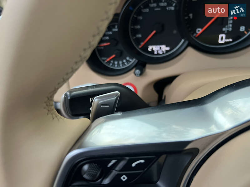 Внедорожник / Кроссовер Porsche Cayenne 2015 в Киеве фото 149 Внедорожник / Кроссовер Porsche Cayenne 2015 в Киеве