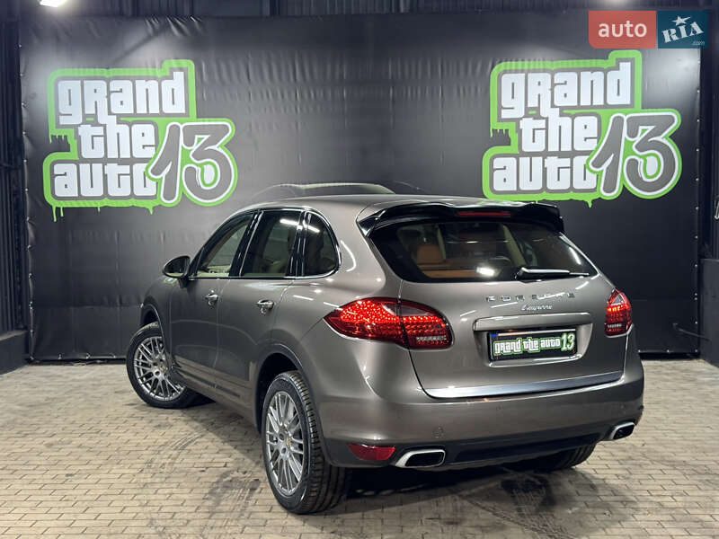 Внедорожник / Кроссовер Porsche Cayenne 2012 в Одессе фото 15 Внедорожник / Кроссовер Porsche Cayenne 2012 в Одессе