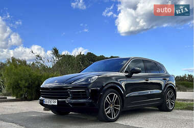Внедорожник / Кроссовер Porsche Cayenne 2020 в Киеве
