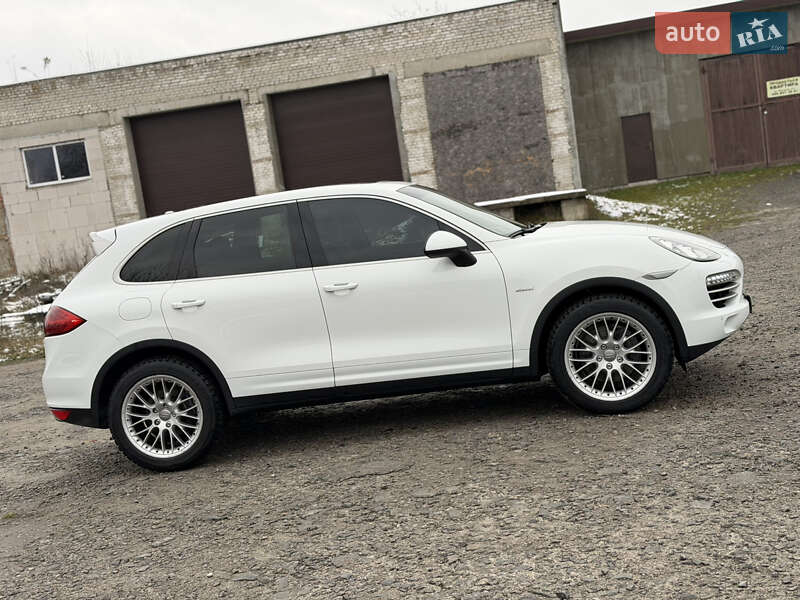 Внедорожник / Кроссовер Porsche Cayenne 2014 в Ковеле