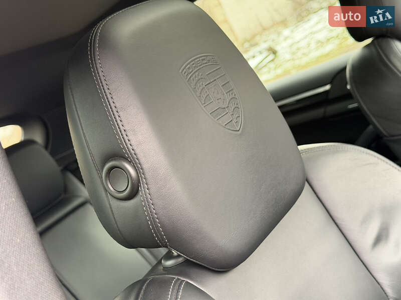 Внедорожник / Кроссовер Porsche Cayenne 2014 в Ковеле