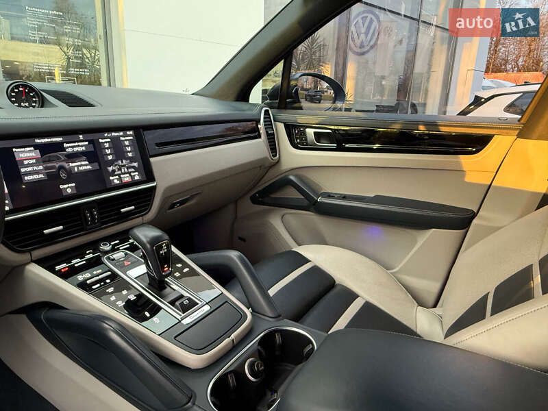 Внедорожник / Кроссовер Porsche Cayenne 2019 в Житомире фото 46 Внедорожник / Кроссовер Porsche Cayenne 2019 в Житомире
