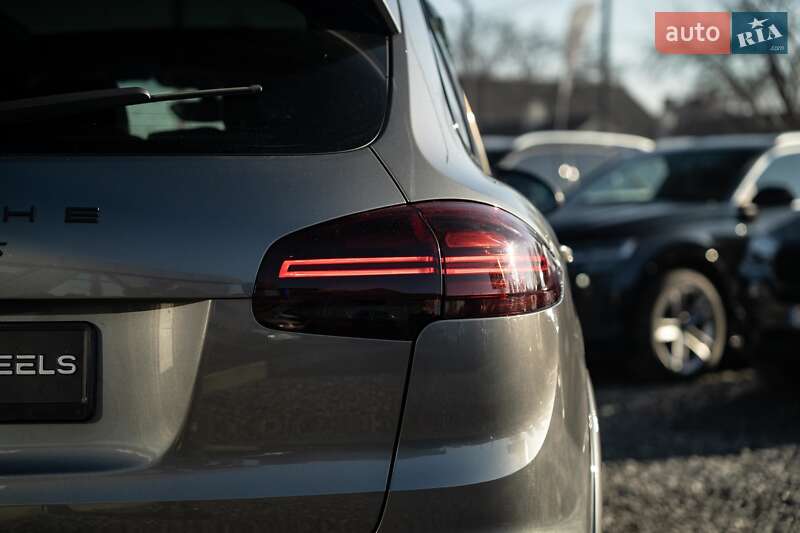 Внедорожник / Кроссовер Porsche Cayenne 2015 в Черновцах фото 8 Внедорожник / Кроссовер Porsche Cayenne 2015 в Черновцах