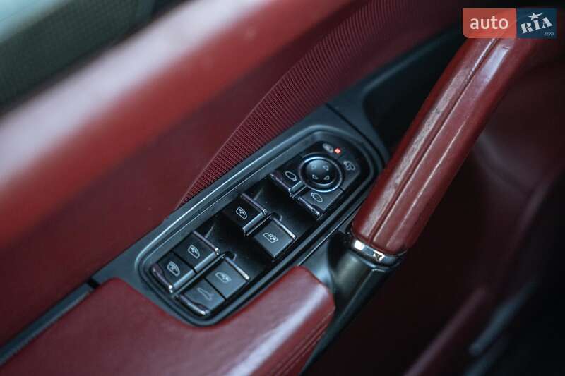 Внедорожник / Кроссовер Porsche Cayenne 2015 в Черновцах фото 19 Внедорожник / Кроссовер Porsche Cayenne 2015 в Черновцах