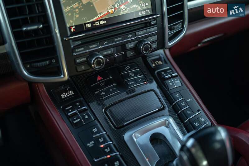 Внедорожник / Кроссовер Porsche Cayenne 2015 в Черновцах фото 31 Внедорожник / Кроссовер Porsche Cayenne 2015 в Черновцах