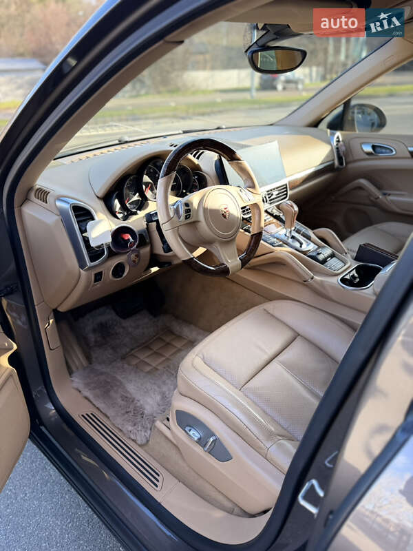 Porsche Cayenne 2013 Porsche Cayenne 2013