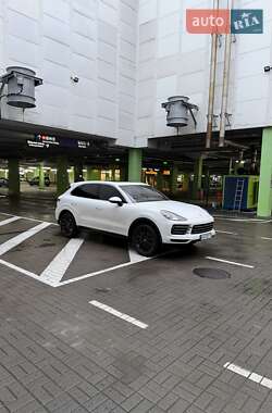 Внедорожник / Кроссовер Porsche Cayenne 2020 в Киеве