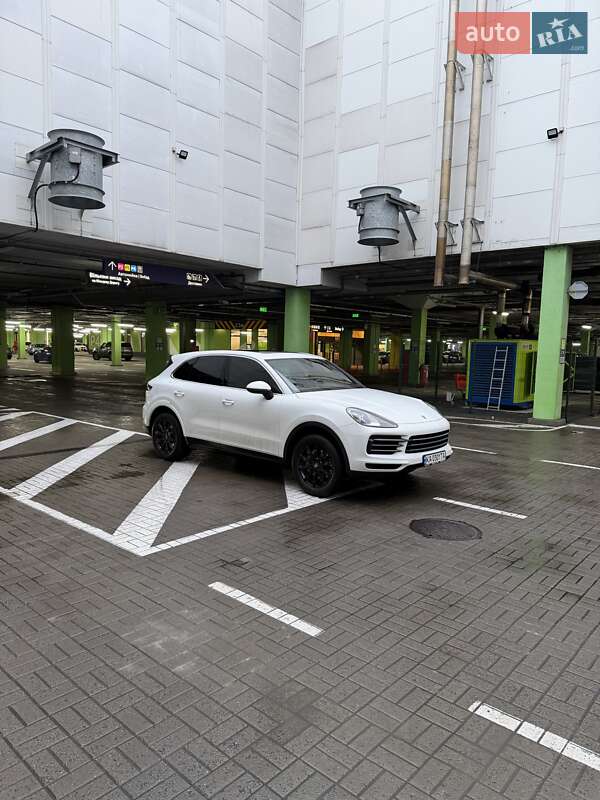 Porsche Cayenne 2020