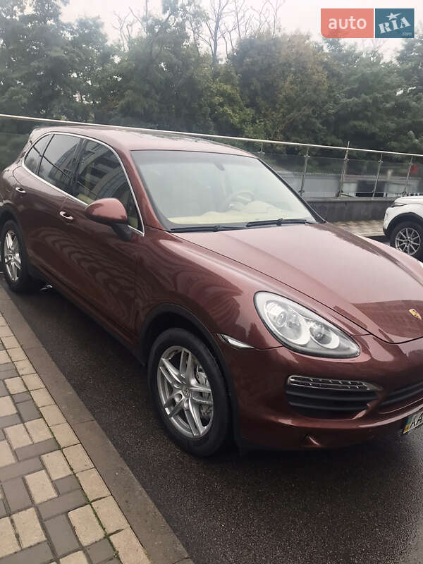 Внедорожник / Кроссовер Porsche Cayenne 2011 в Киеве фото 8 Внедорожник / Кроссовер Porsche Cayenne 2011 в Киеве