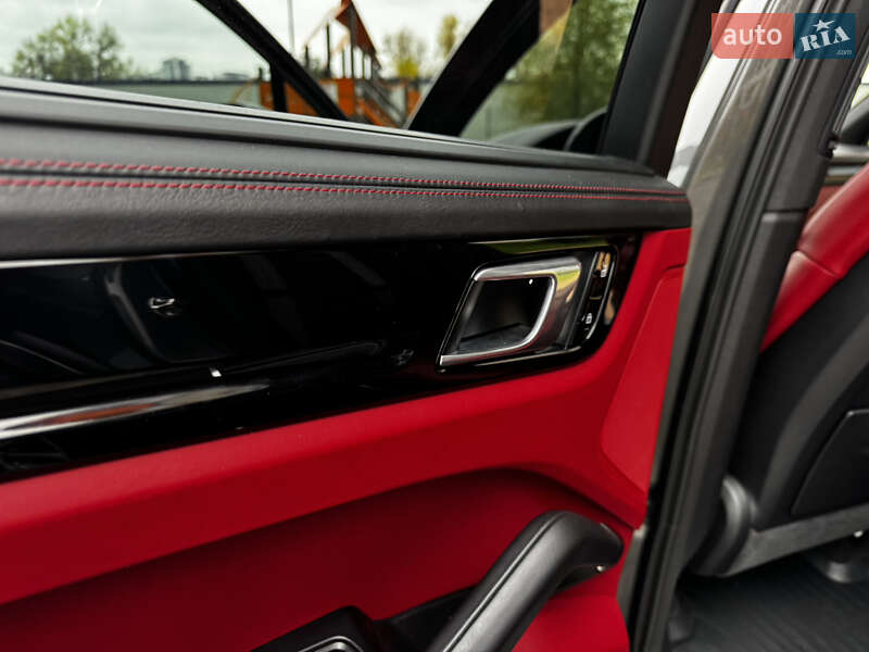 Внедорожник / Кроссовер Porsche Cayenne 2019 в Киеве фото 24 Внедорожник / Кроссовер Porsche Cayenne 2019 в Киеве