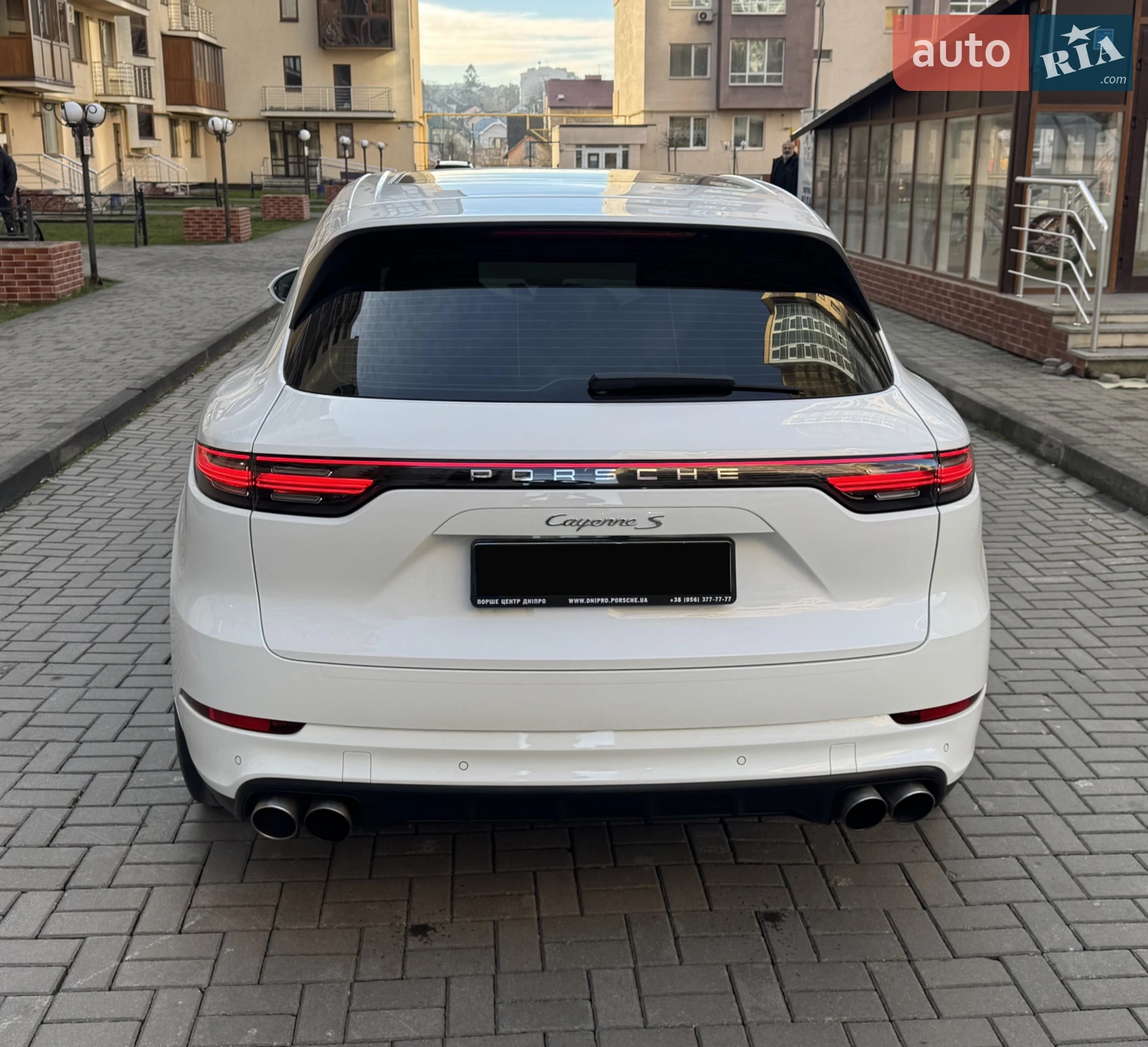 2017 Porsche Cayenne - мініатюра 8