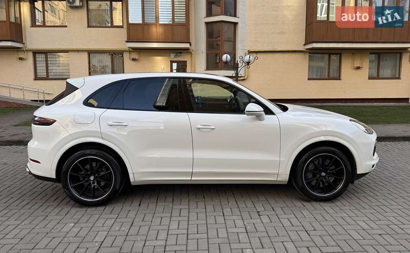 Внедорожник / Кроссовер Porsche Cayenne 2017 в Черновцах фото 12 Внедорожник / Кроссовер Porsche Cayenne 2017 в Черновцах