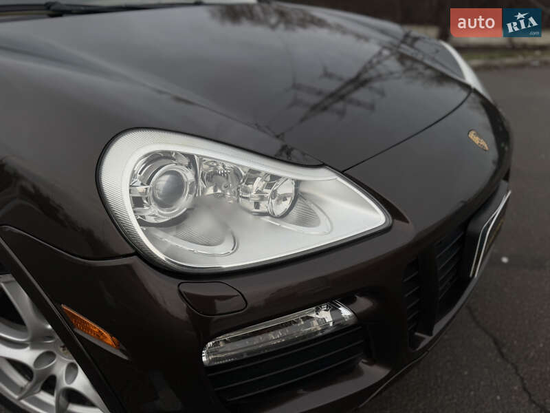 Внедорожник / Кроссовер Porsche Cayenne 2010 в Киеве фото 7 Внедорожник / Кроссовер Porsche Cayenne 2010 в Киеве