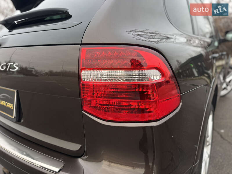 Внедорожник / Кроссовер Porsche Cayenne 2010 в Киеве фото 21 Внедорожник / Кроссовер Porsche Cayenne 2010 в Киеве