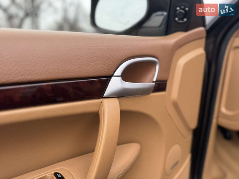 Внедорожник / Кроссовер Porsche Cayenne 2010 в Киеве фото 28 Внедорожник / Кроссовер Porsche Cayenne 2010 в Киеве