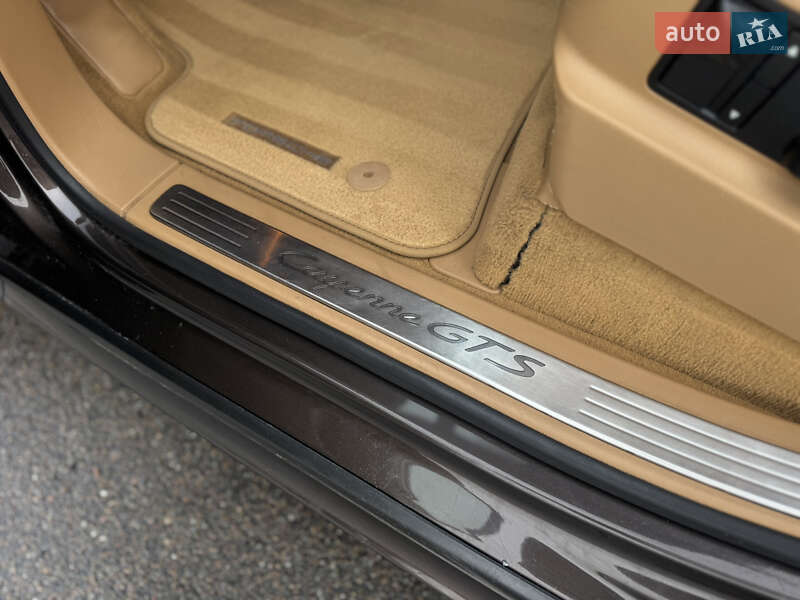 Внедорожник / Кроссовер Porsche Cayenne 2010 в Киеве фото 31 Внедорожник / Кроссовер Porsche Cayenne 2010 в Киеве