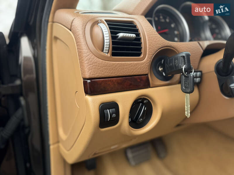 Внедорожник / Кроссовер Porsche Cayenne 2010 в Киеве фото 33 Внедорожник / Кроссовер Porsche Cayenne 2010 в Киеве