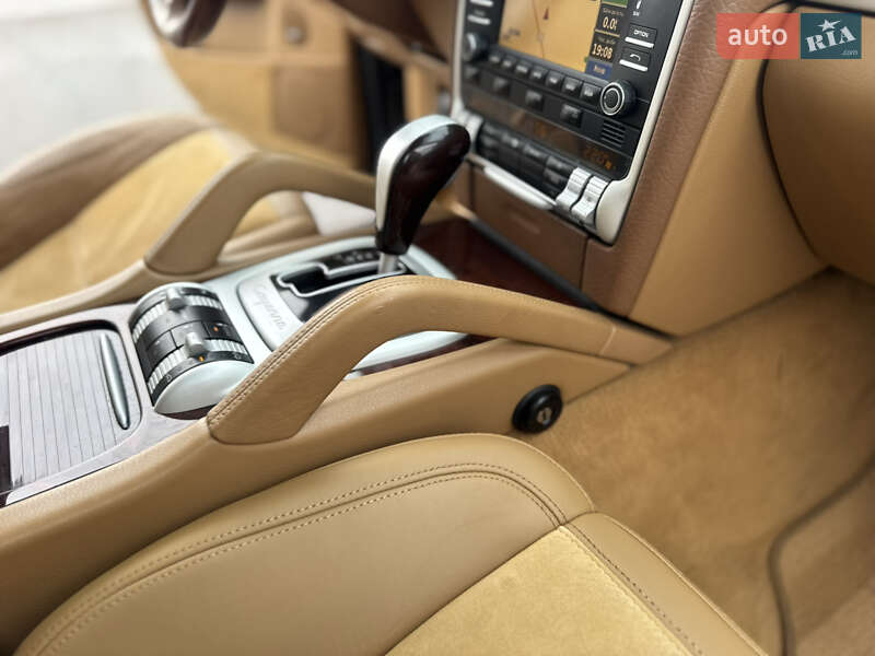 Внедорожник / Кроссовер Porsche Cayenne 2010 в Киеве фото 76 Внедорожник / Кроссовер Porsche Cayenne 2010 в Киеве