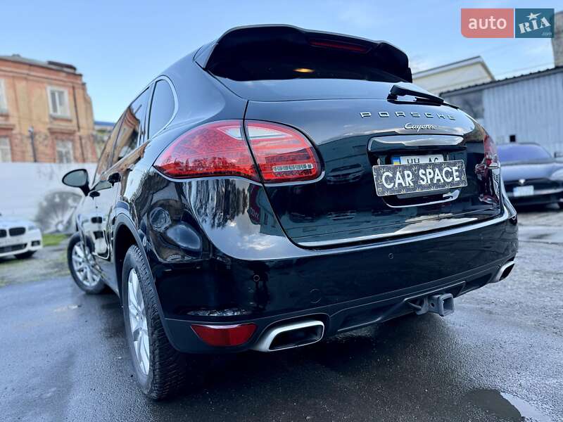 Внедорожник / Кроссовер Porsche Cayenne 2012 в Одессе