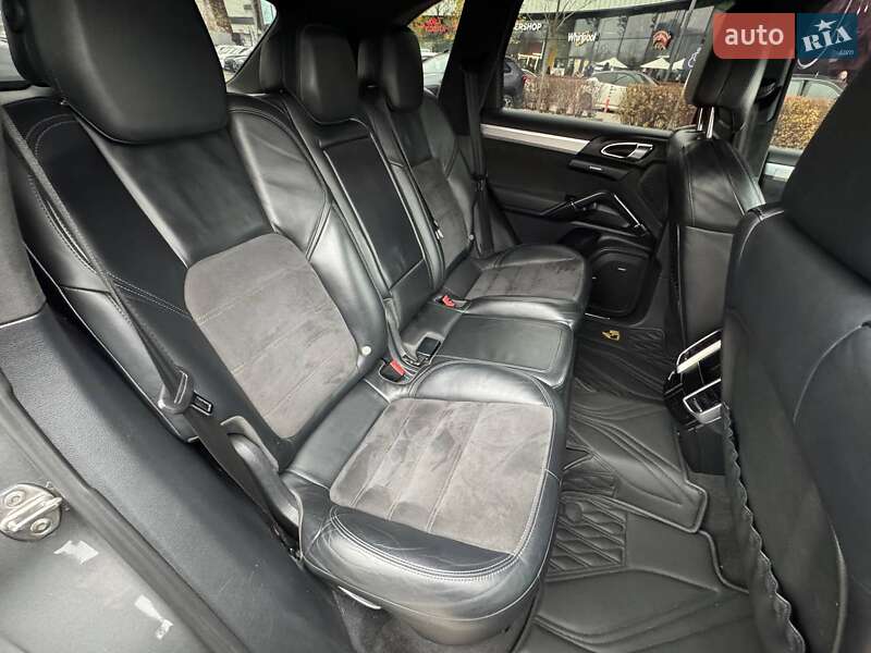 Внедорожник / Кроссовер Porsche Cayenne 2012 в Киеве фото 10 Внедорожник / Кроссовер Porsche Cayenne 2012 в Киеве