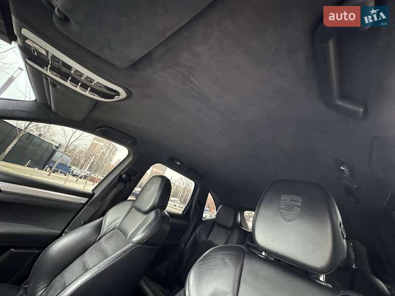 Внедорожник / Кроссовер Porsche Cayenne 2012 в Киеве фото 19 Внедорожник / Кроссовер Porsche Cayenne 2012 в Киеве