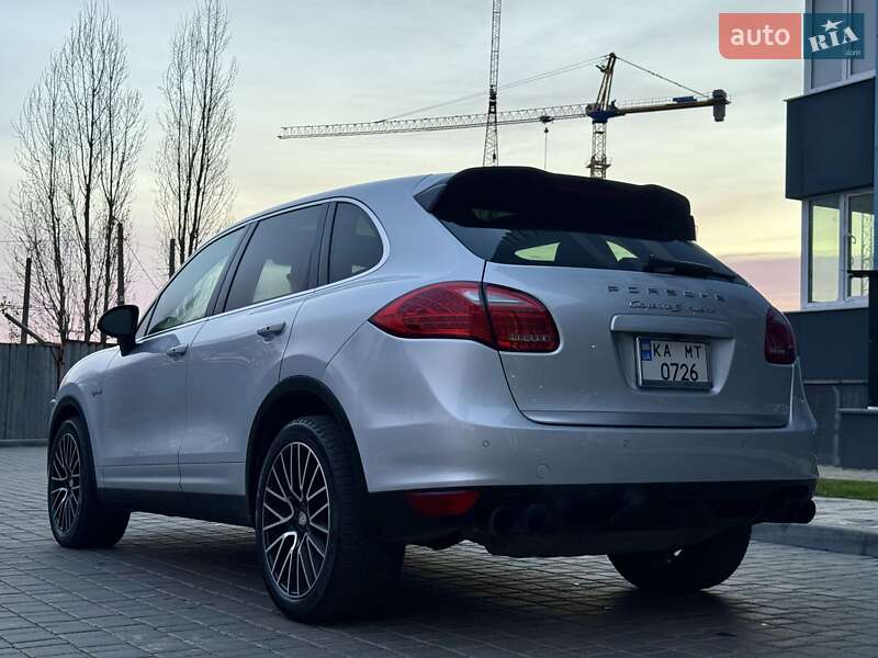 Внедорожник / Кроссовер Porsche Cayenne 2013 в Одессе