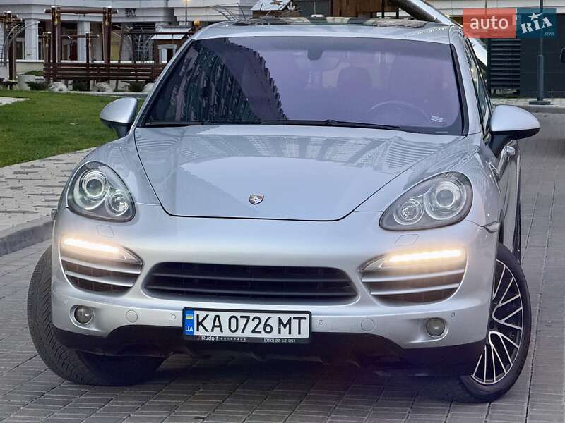 Внедорожник / Кроссовер Porsche Cayenne 2013 в Одессе