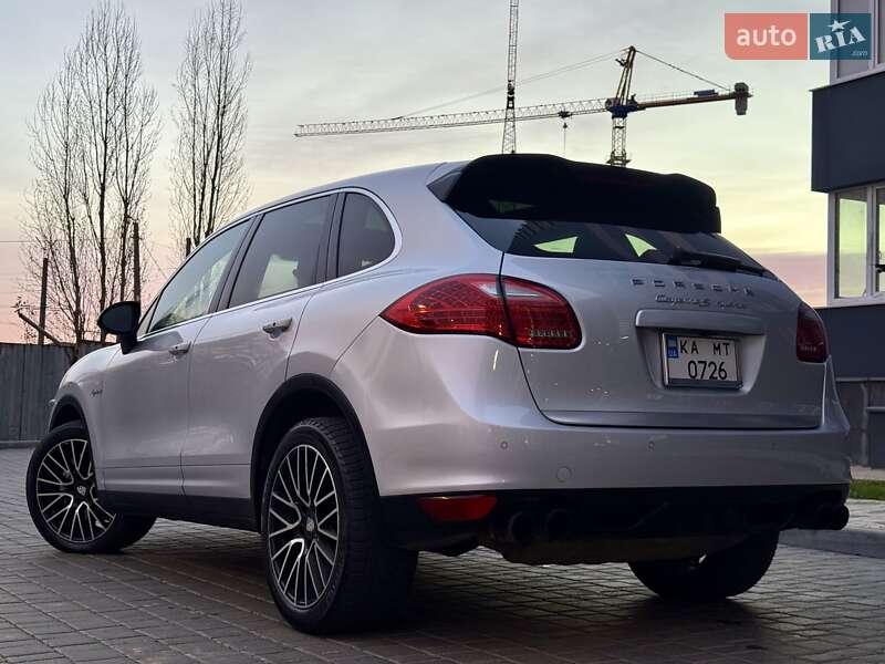 Внедорожник / Кроссовер Porsche Cayenne 2013 в Одессе