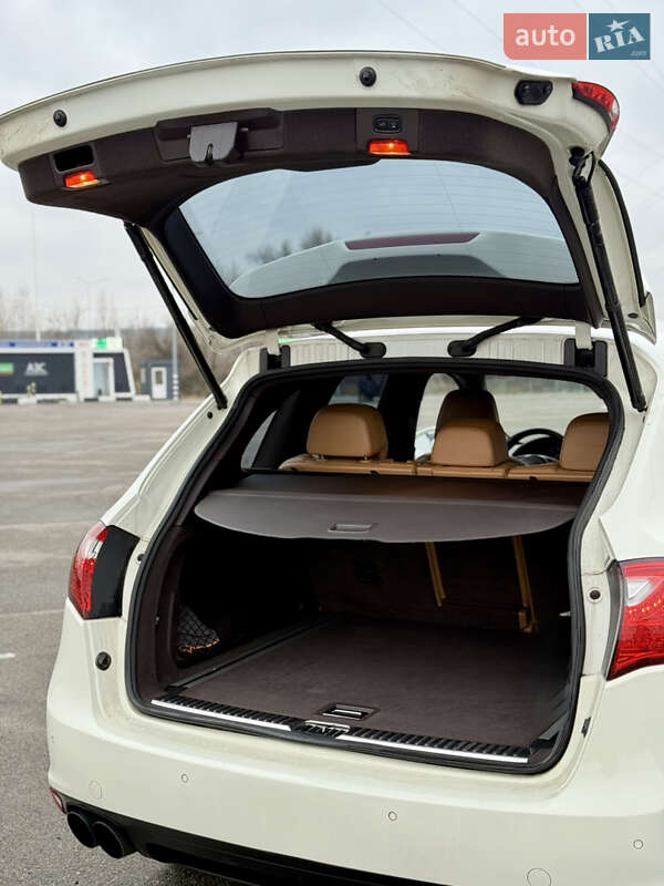 Внедорожник / Кроссовер Porsche Cayenne 2011 в Киеве