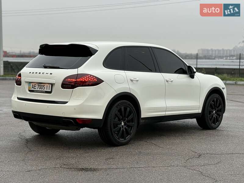 Внедорожник / Кроссовер Porsche Cayenne 2011 в Днепре