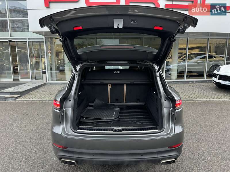 Внедорожник / Кроссовер Porsche Cayenne 2020 в Днепре фото 9 Внедорожник / Кроссовер Porsche Cayenne 2020 в Днепре