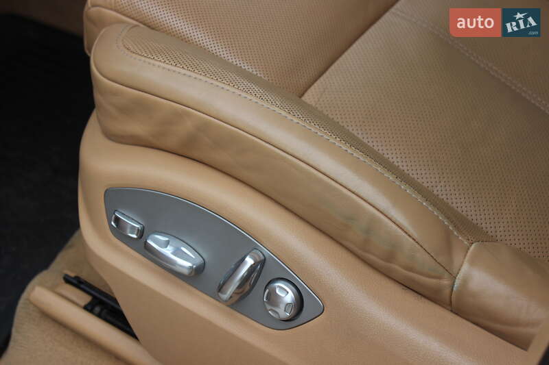 Внедорожник / Кроссовер Porsche Cayenne 2015 в Днепре фото 14 Внедорожник / Кроссовер Porsche Cayenne 2015 в Днепре