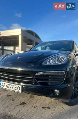 Позашляховик / Кросовер Porsche Cayenne 2012 в Києві