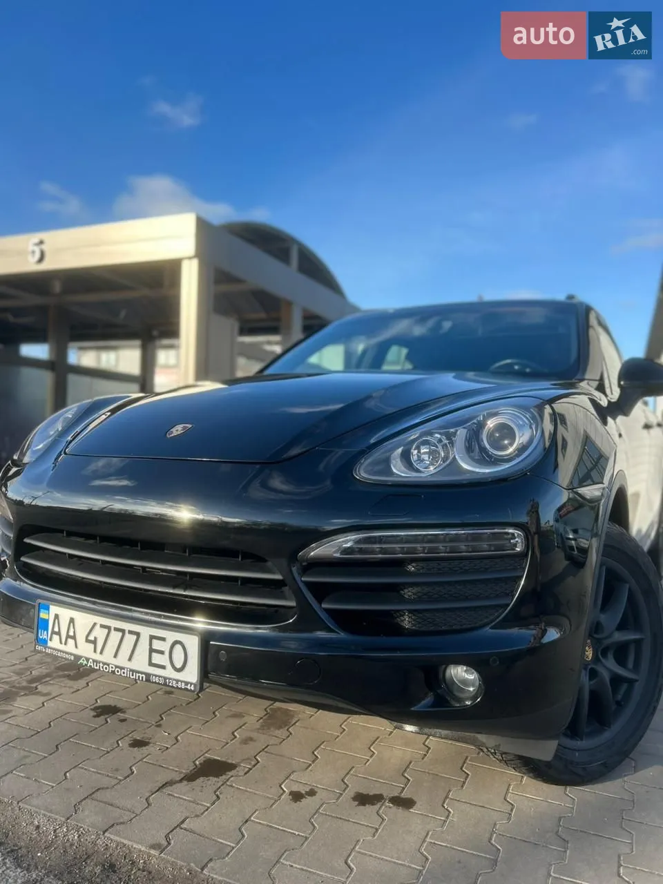 2012 Porsche Cayenne - мініатюра 27