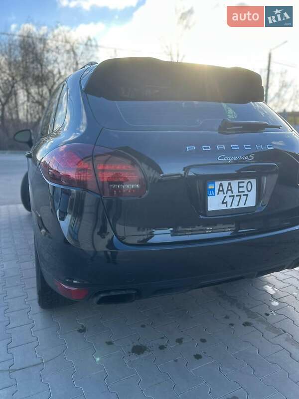 Внедорожник / Кроссовер Porsche Cayenne 2012 в Киеве фото 5 Внедорожник / Кроссовер Porsche Cayenne 2012 в Киеве
